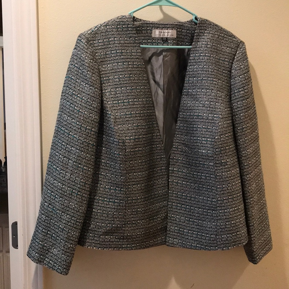 TAHARI  WoMENS BLAZER